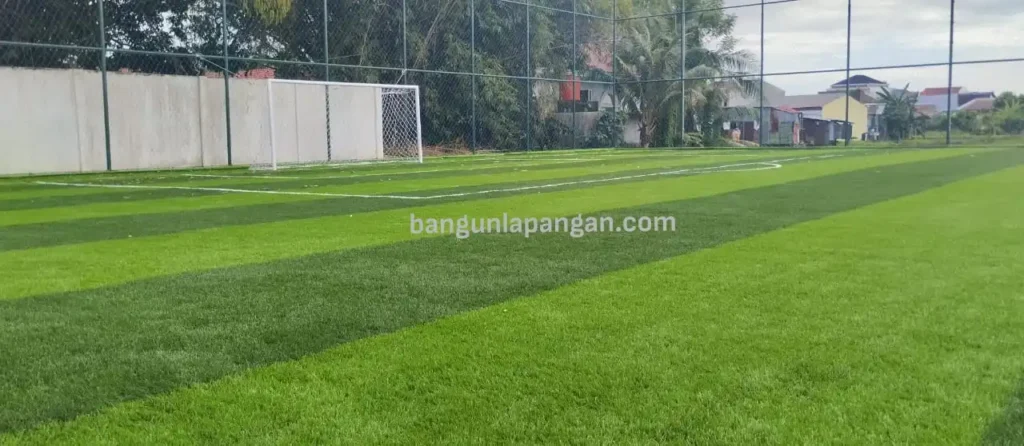 Pelapisan Lapangan Olahraga
