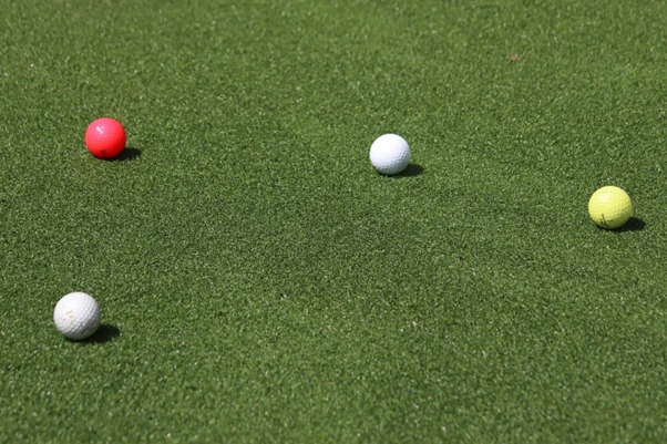 Cara Memilih Rumput Sintesis Lapangan Olahraga yang Sesuai