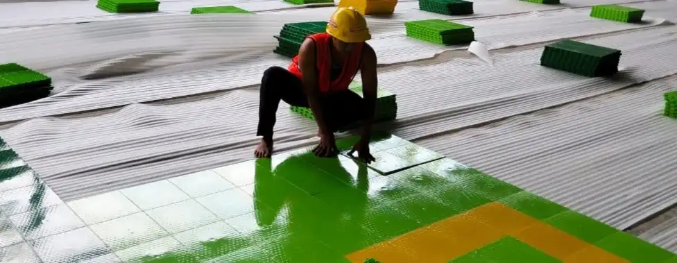 Lantai Lapangan Futsal Vinyl dan Interlock