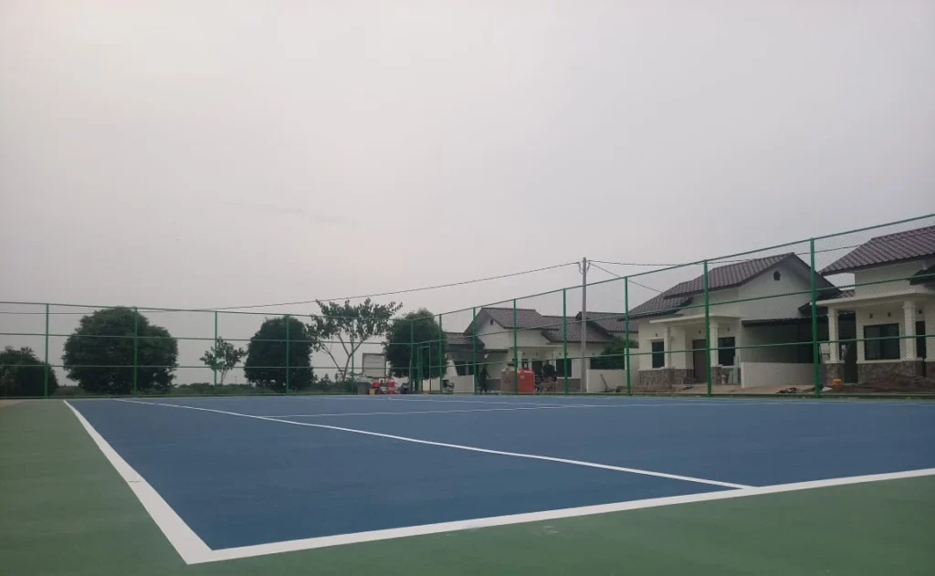 Lantai Lapangan Tenis