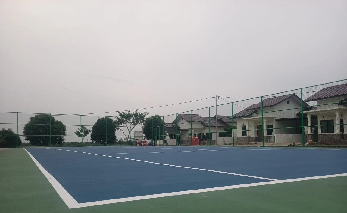 Lantai Lapangan Tenis