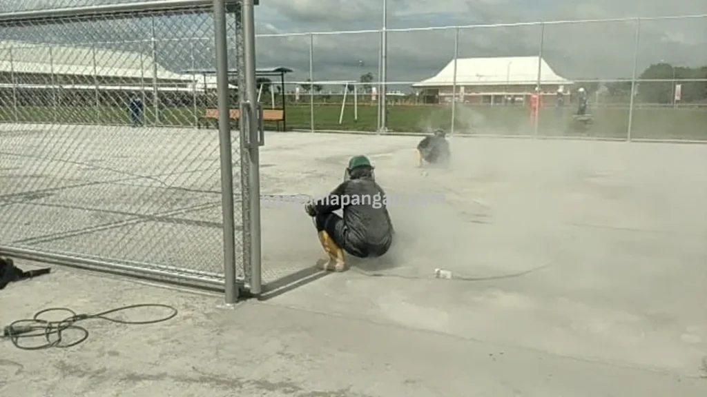 Pelaksanaan Konstruksi Lapangan Tenis