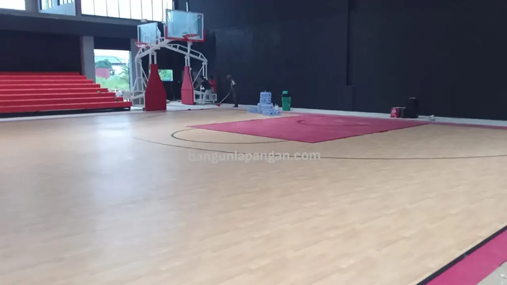 Perbedaan lapangan basket 3 on 3 dengan lapangan basket konvensional